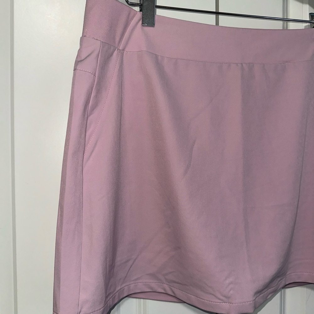 Yogalicious Tennis Collection Citylite Hailey Skort L NWT 58$ Retail - Picture 2 of 4